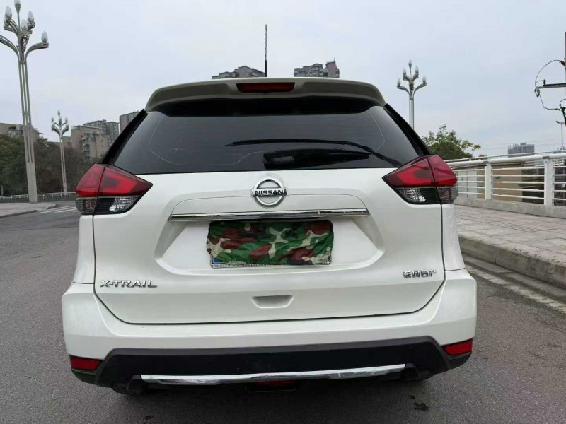 成都21年日产奇骏9