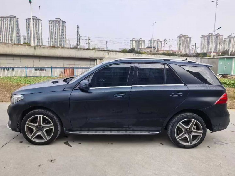 襄阳17年奔驰GLE7