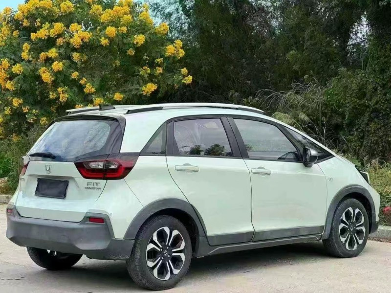 汕头21年本田飞度8