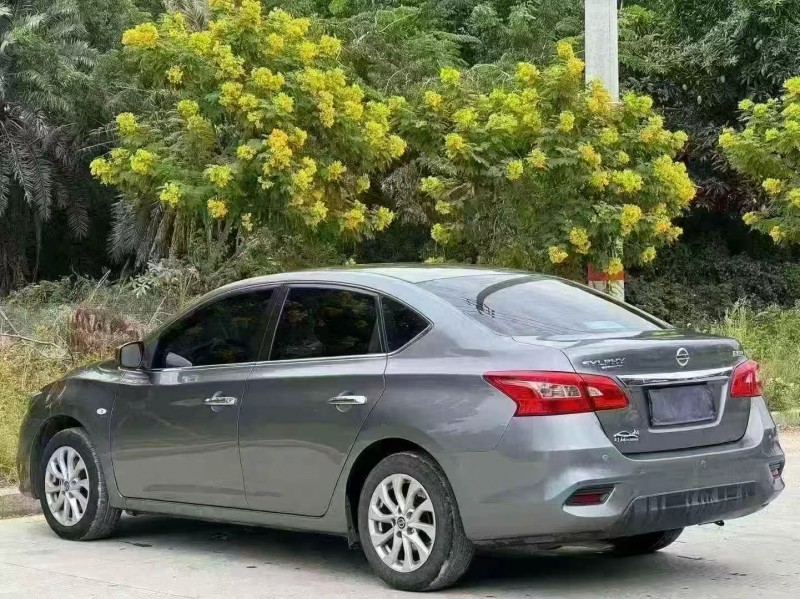 汕头21年日产轩逸7