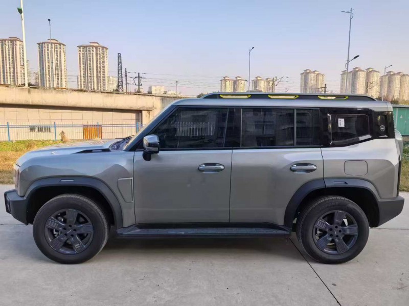 襄阳25年奇瑞捷途7