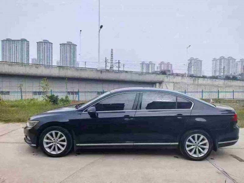 襄阳18年大众迈腾7