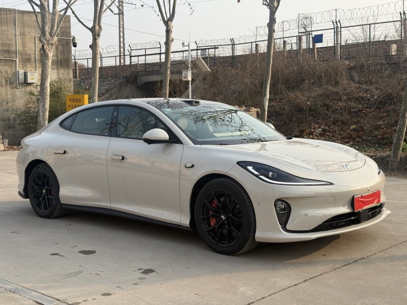 郑州25年智己L62