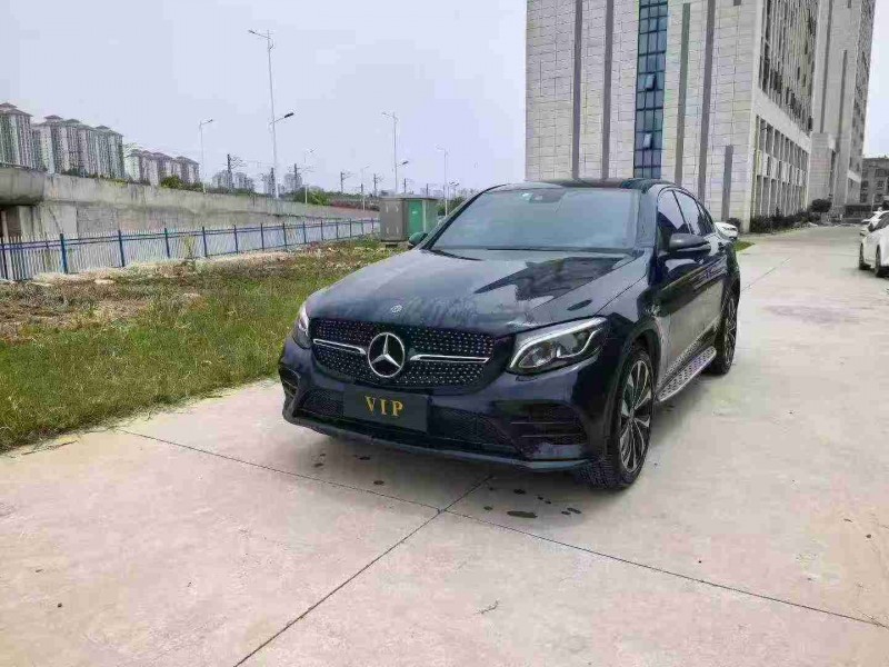 襄阳19年奔驰GLC3