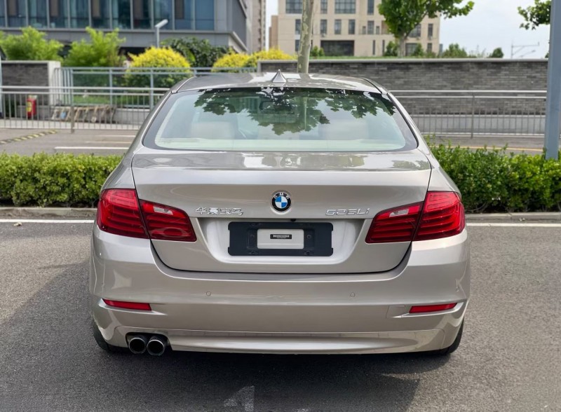 徐州16年宝马3系8