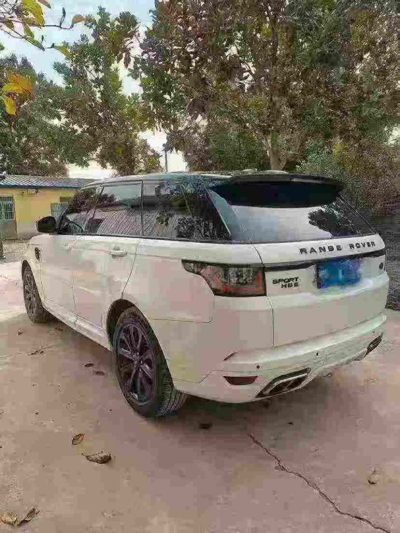 济宁17年路虎揽胜运动8