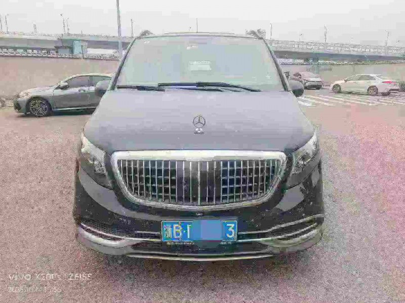 衢州21年奔驰威霆1