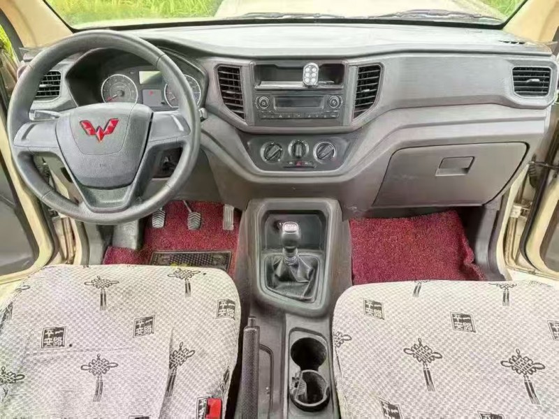 杭州22年五菱汽车宏光6