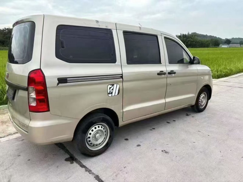 杭州22年五菱汽车宏光7