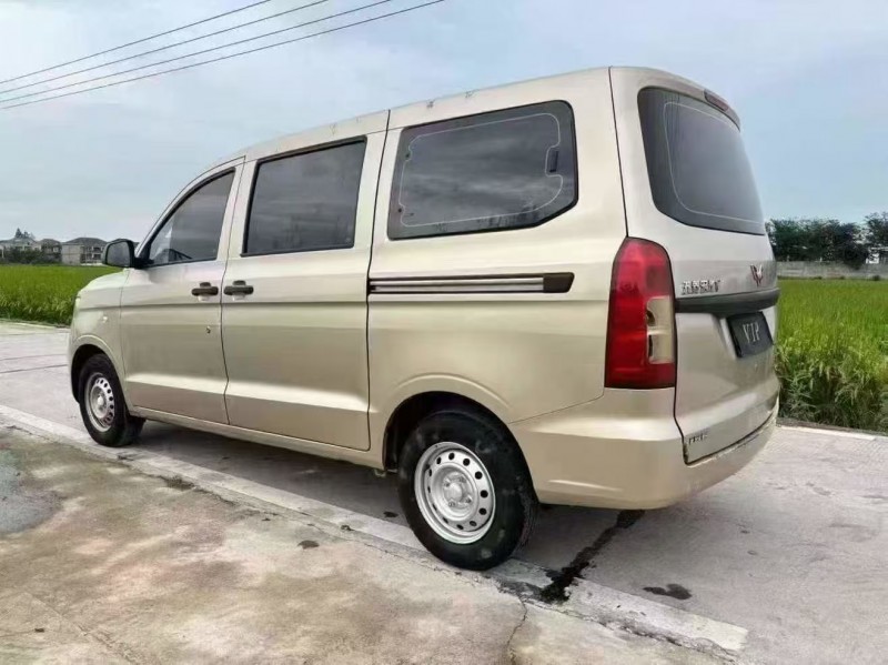 杭州22年五菱汽车宏光8