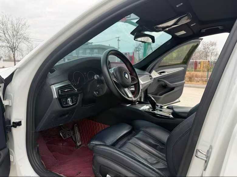 徐州19年宝马5系3