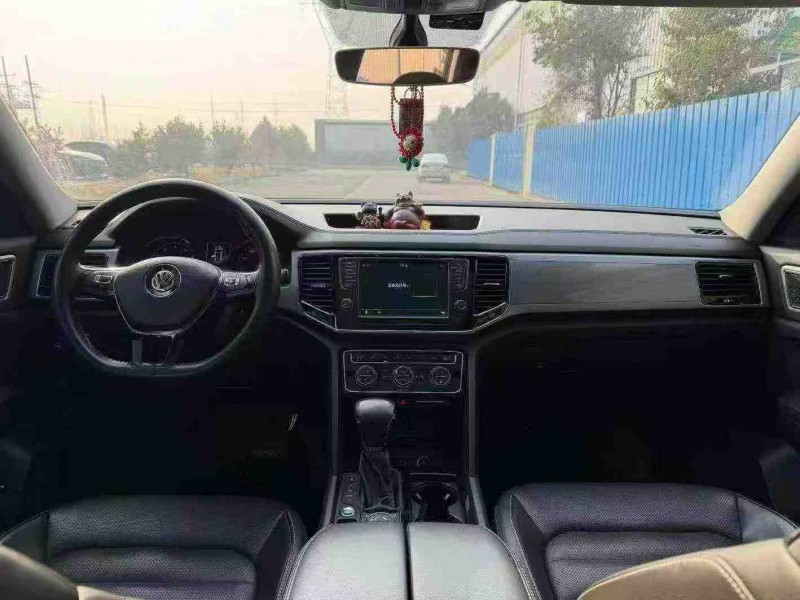 焦作17年大众途昂5