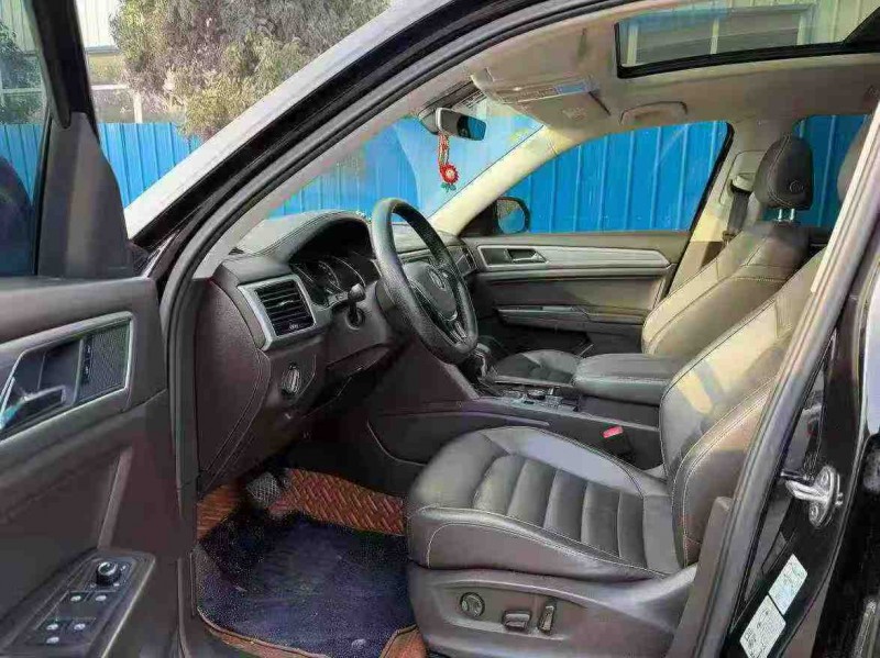 焦作17年大众途昂6