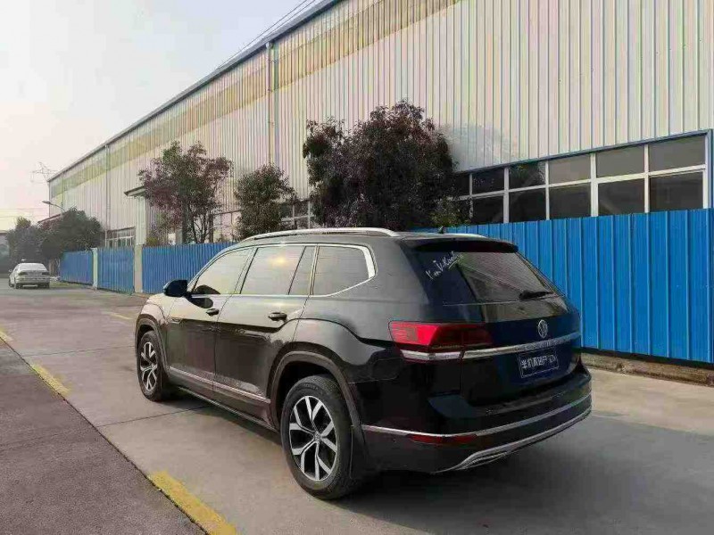 焦作17年大众途昂7