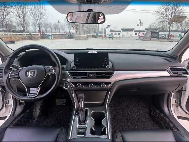 徐州19年本田雅阁4