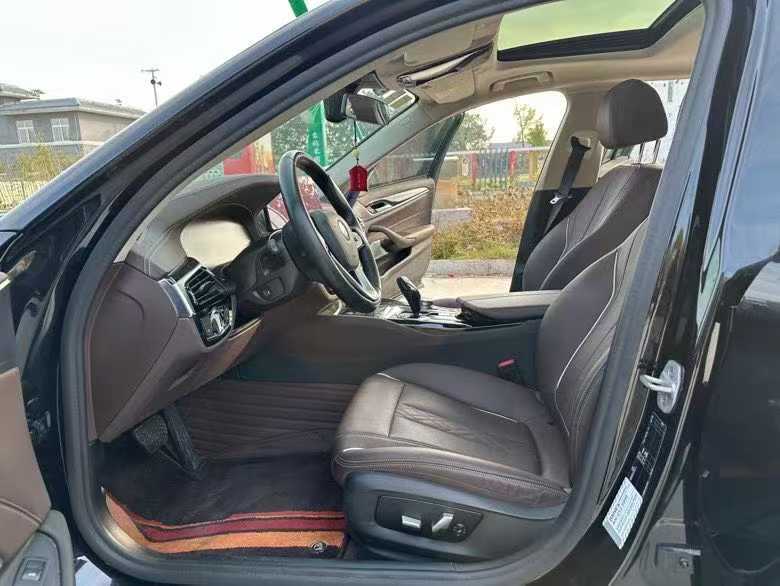 徐州21年宝马5系3