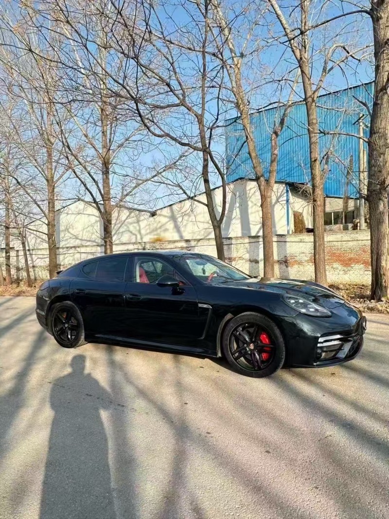 菏泽13年保时捷帕拉梅拉3