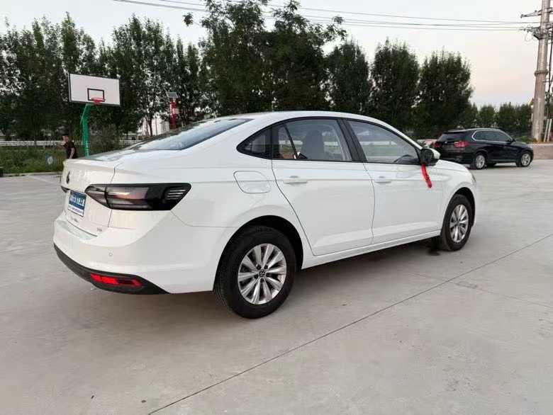 徐州25年大众朗逸8