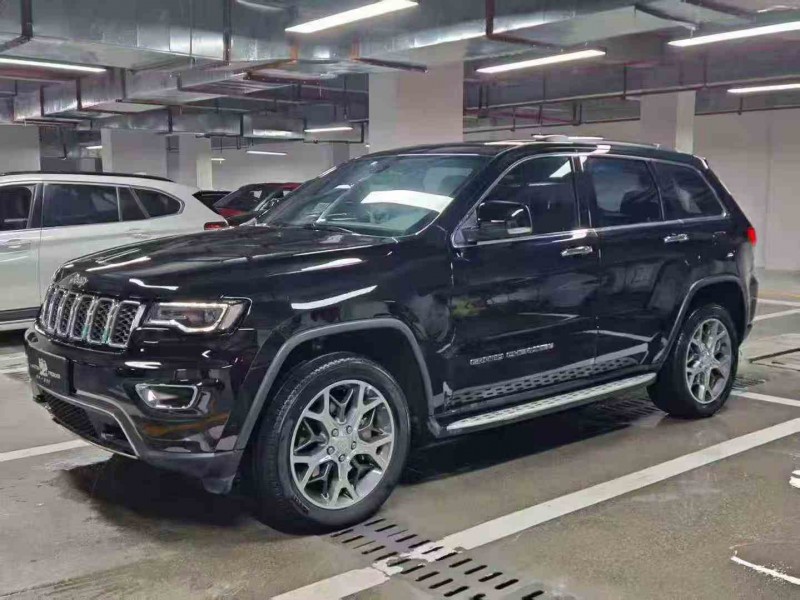 遵义21年Jeep大切诺基2