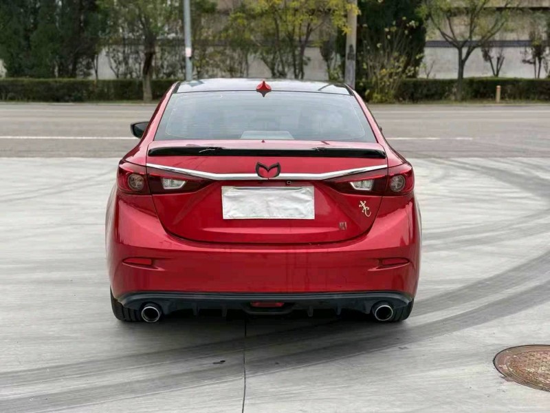 徐州15年马自达昂克赛拉8