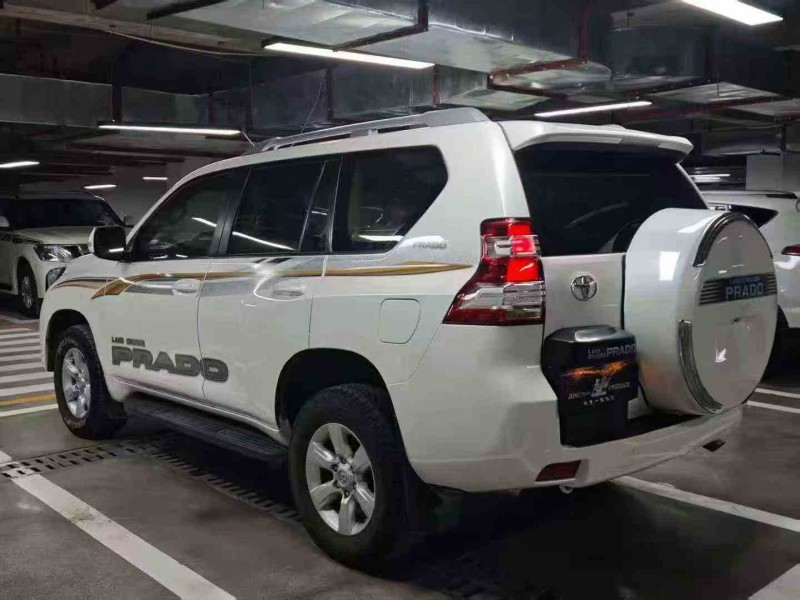 遵义15年丰田普拉多8