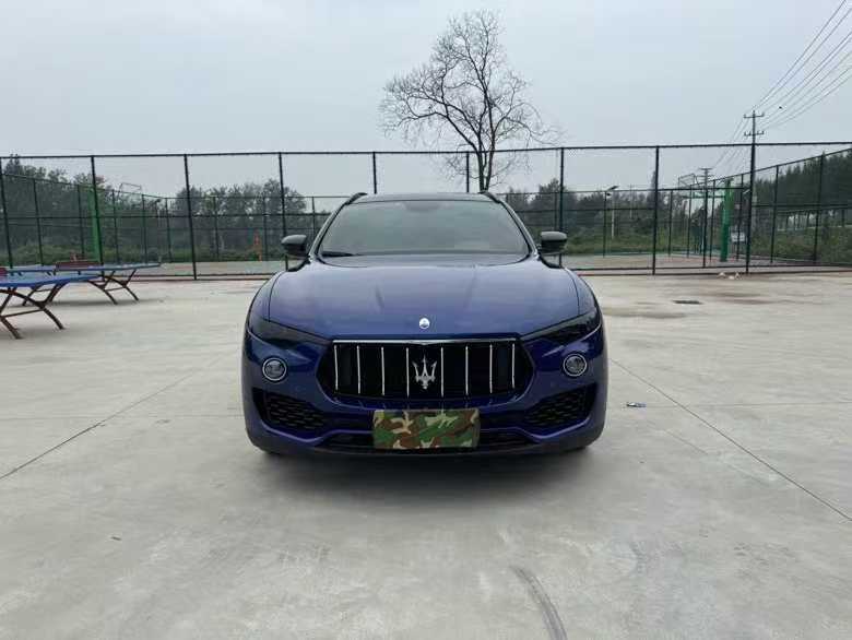 徐州20年玛莎拉蒂Levante1