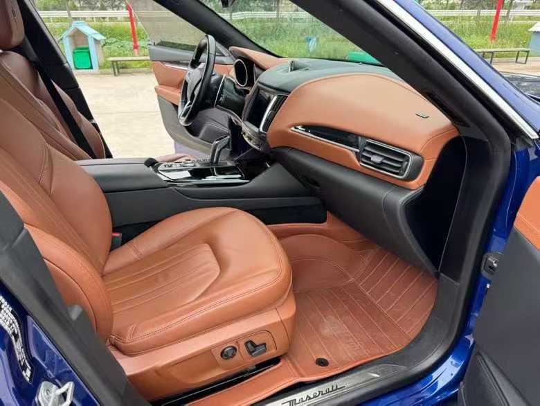 徐州20年玛莎拉蒂Levante5