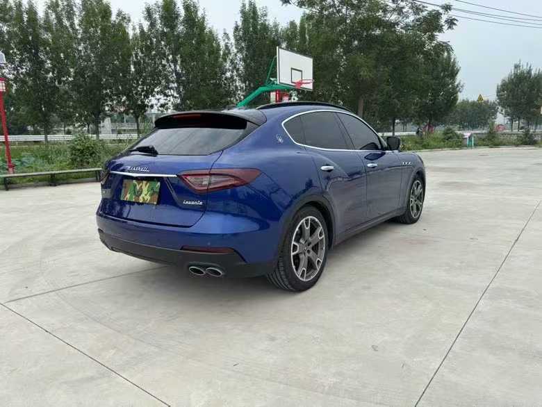 徐州20年玛莎拉蒂Levante8