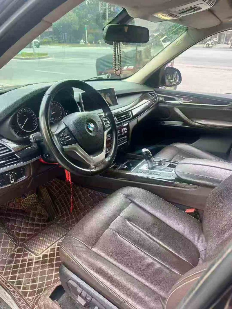 北海17年宝马X56