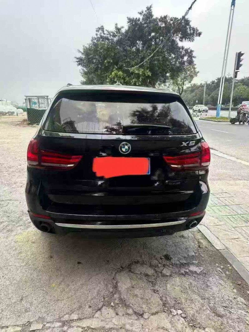 北海17年宝马X57