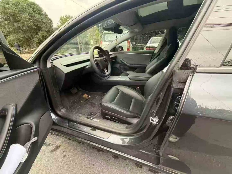 宁波24年特斯拉MODEL 35