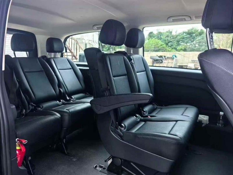 淮安21年奔驰威霆5