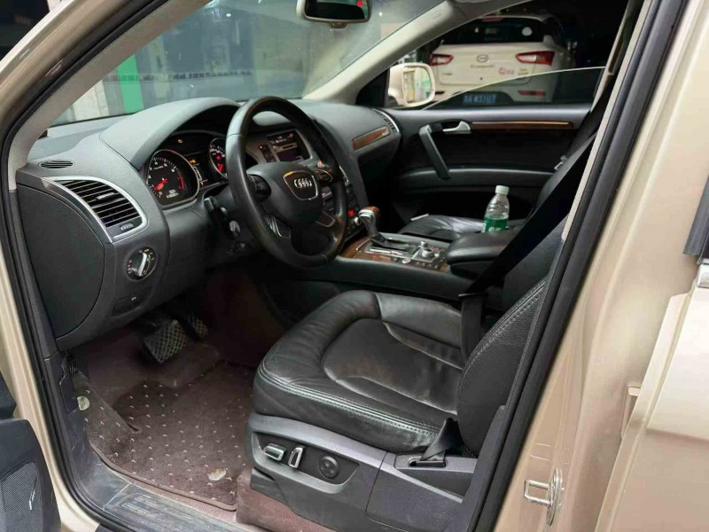 毕节12年奥迪Q75