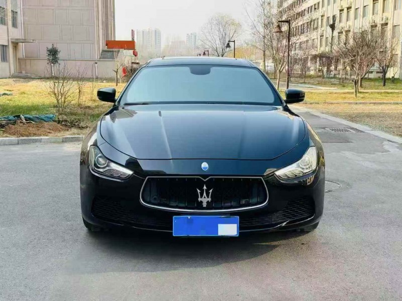 枣庄17年玛莎拉蒂Ghibli1