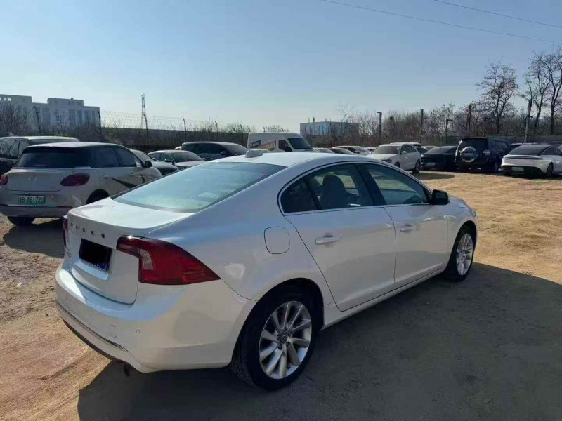 潍坊16年沃尔沃S60L9