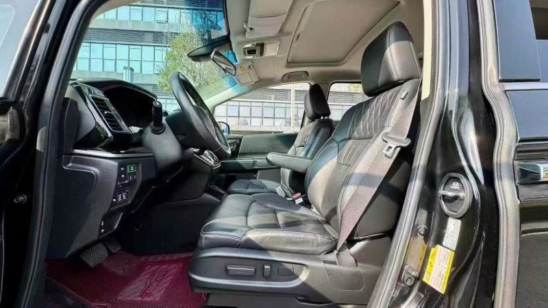 东莞20年本田艾力绅4