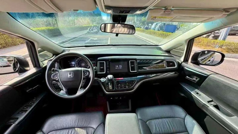 东莞20年本田艾力绅6