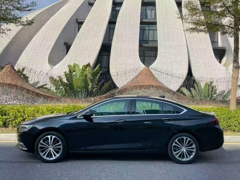 广州18年别克君威7