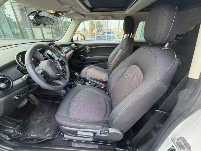 淮安24年宝马迷你5