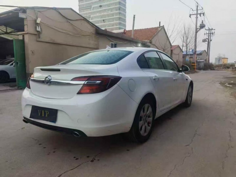 青岛14年别克君威4