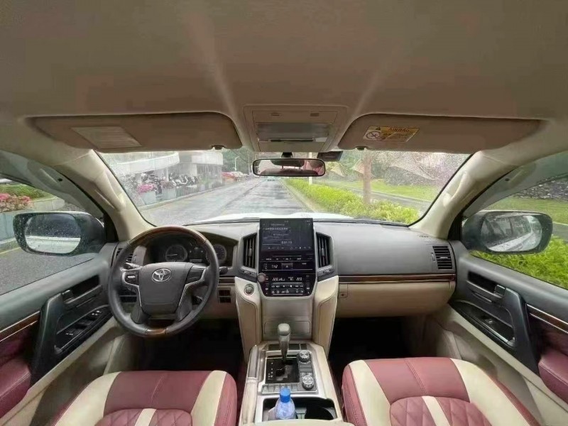 深圳20年丰田兰德酷路泽6