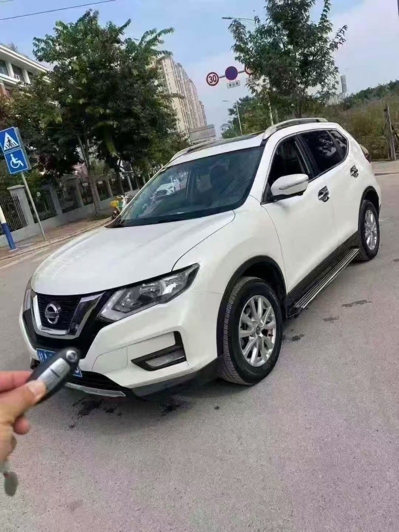 徐州18年日产奇骏2