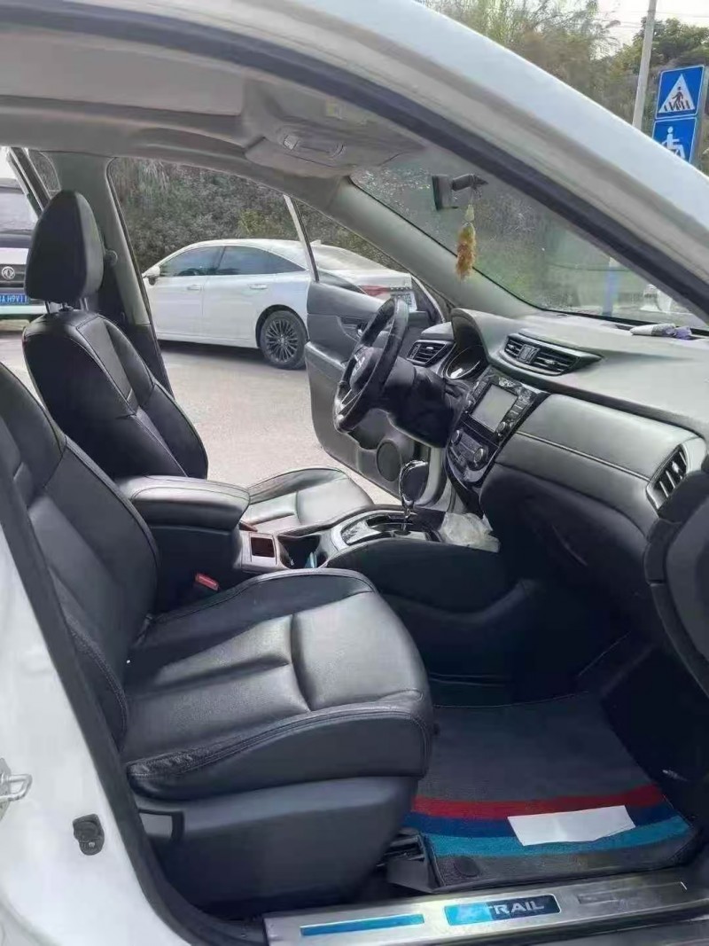 徐州18年日产奇骏4