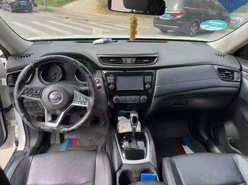 徐州18年日产奇骏6