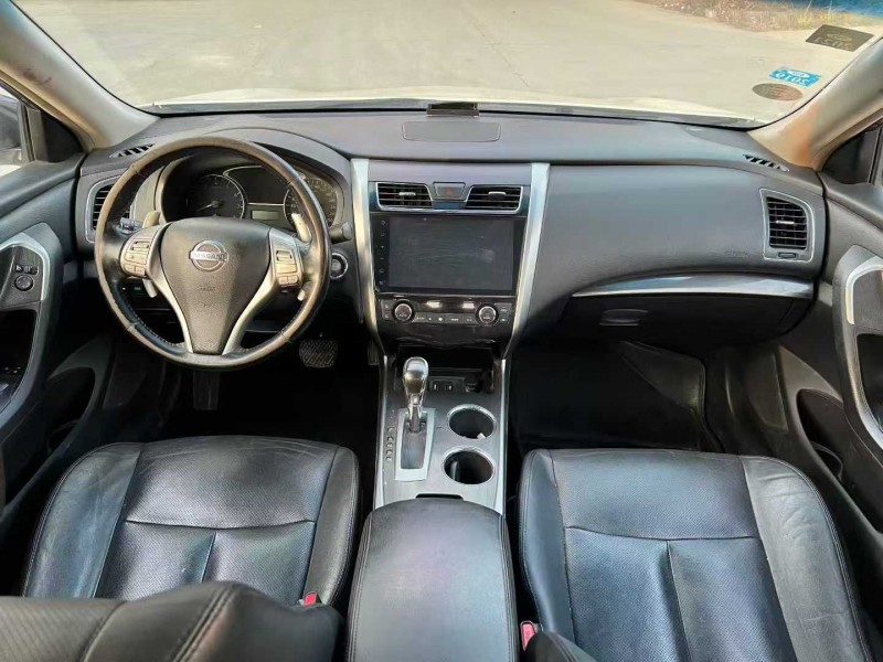 徐州15年日产天籁6