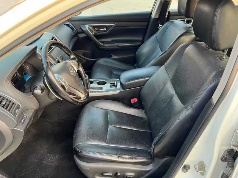 徐州15年日产天籁8