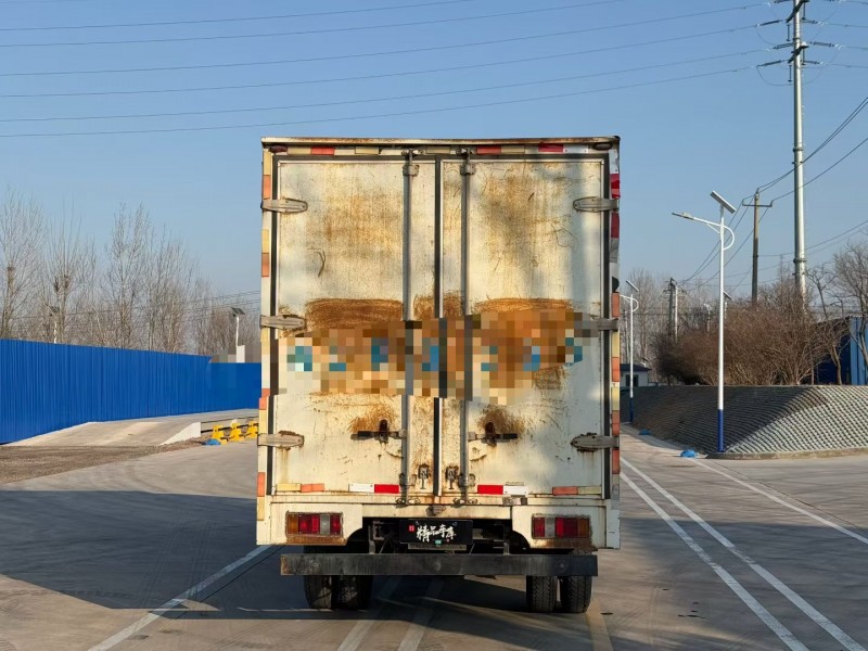 青岛21年江铃顺达8