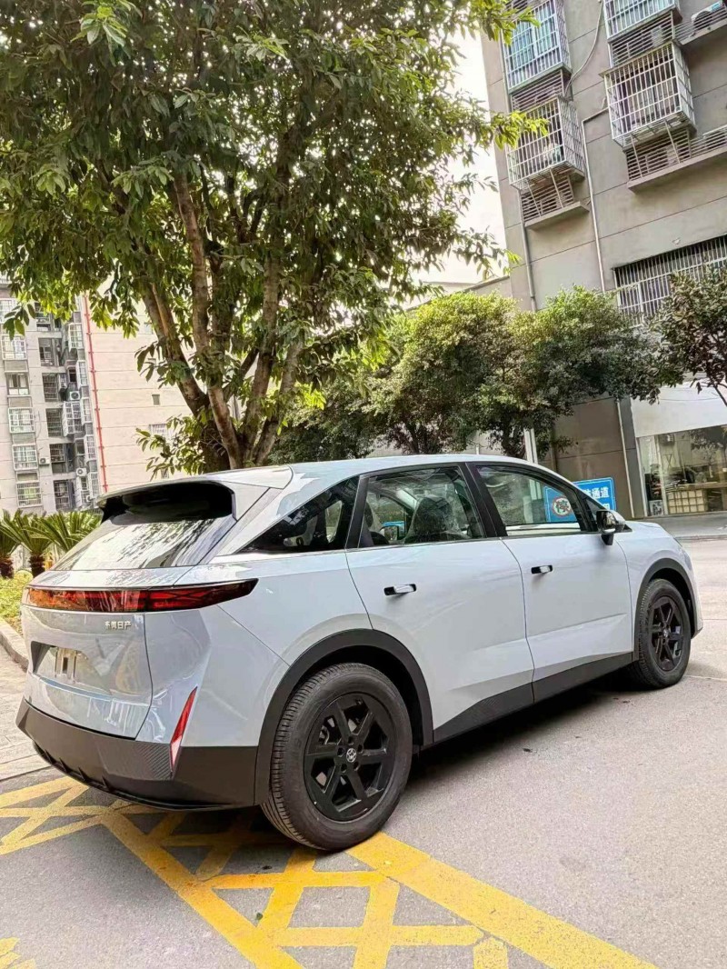 重庆25年启辰VX68