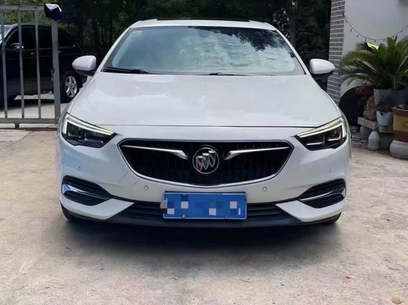 济宁20年别克君威1