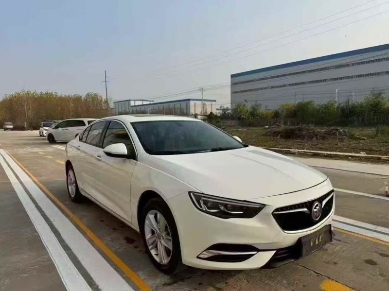 菏泽20年别克君威3